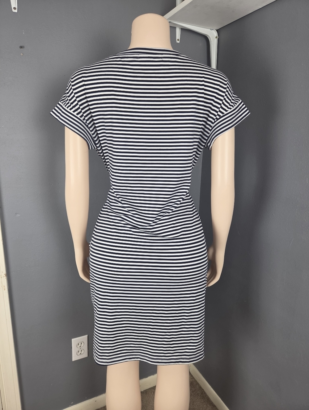 Elegant Striped Black and White Midi Dress - Picture 5 of 9